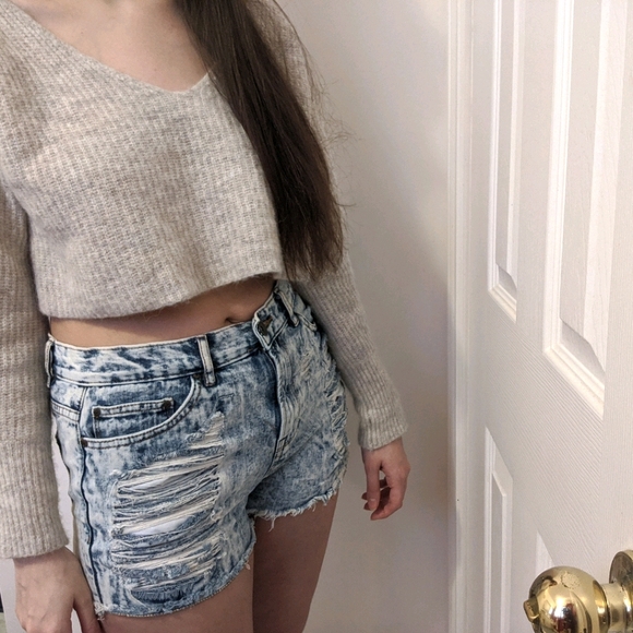 ✨3 for $40 Primark High Rise Jean Shorts - Picture 2 of 2